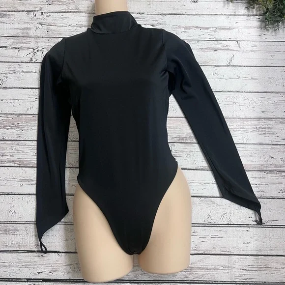 Makara Wear Luna Long Sleeve Swimsuit High Neck One Piece Black size Medium - Picture 12 of 15
